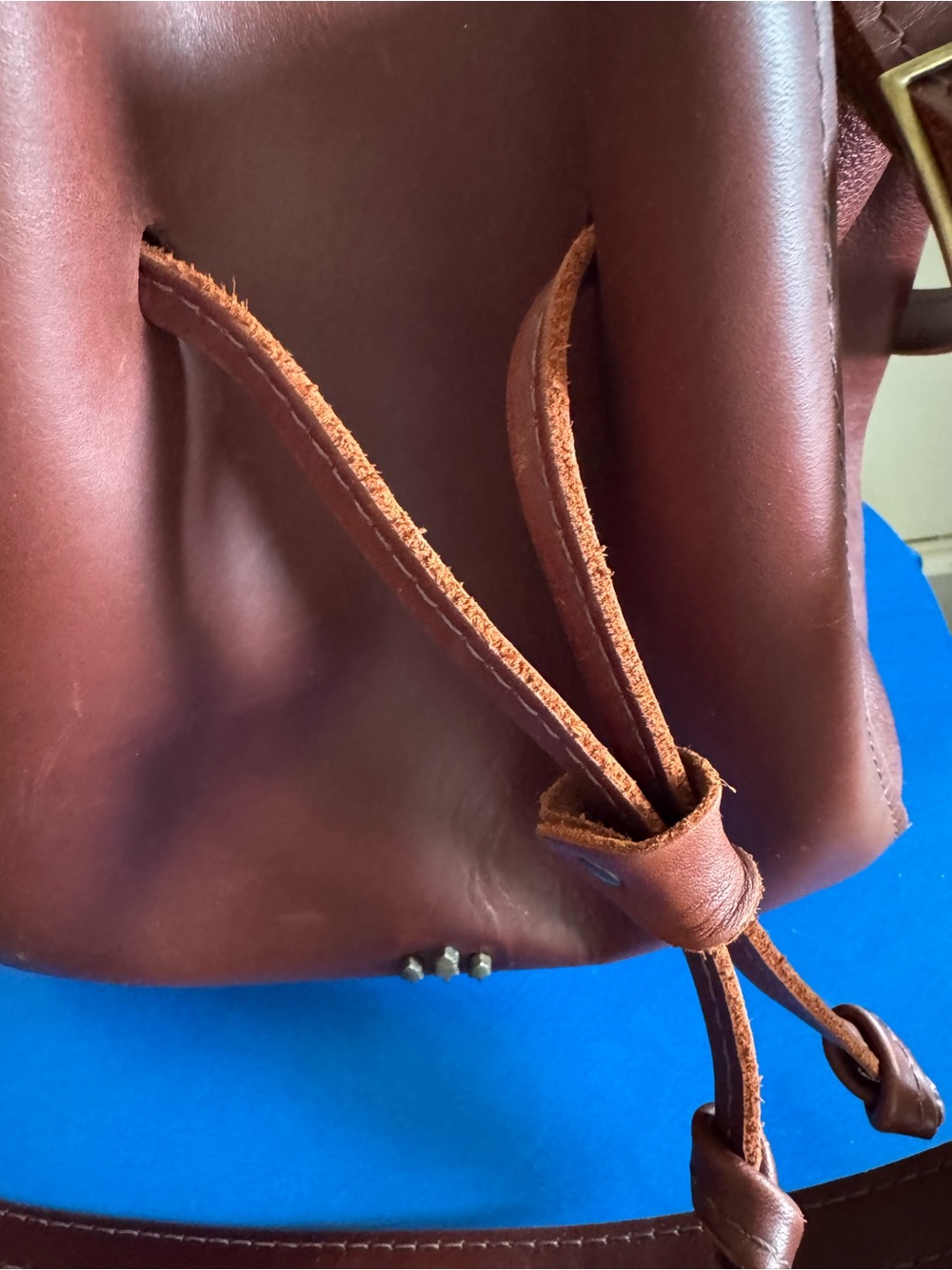 Portland Leather ‘Nest’ Bucket Bag - Picture 4 of 9